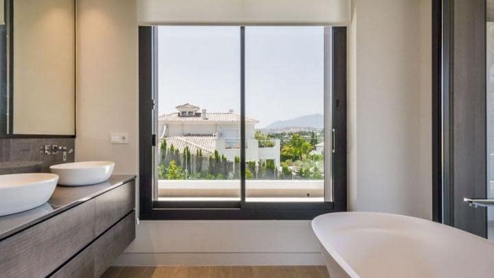 Chalet de 5 habitaciones en Marbella en venta con piscina garaje - 3.500.000 € (Ref: 10001595)