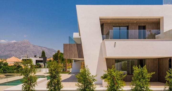 Chalet de 5 habitaciones en Marbella en venta con piscina garaje - 3.500.000 € (Ref: 10001595)