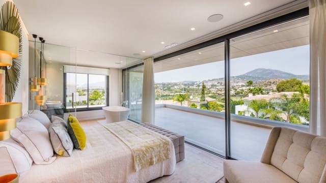 5 sypialnia Willa na sprzedaż w Marbella z basenem garażem - 3 500 000 € (Ref: 10001595)