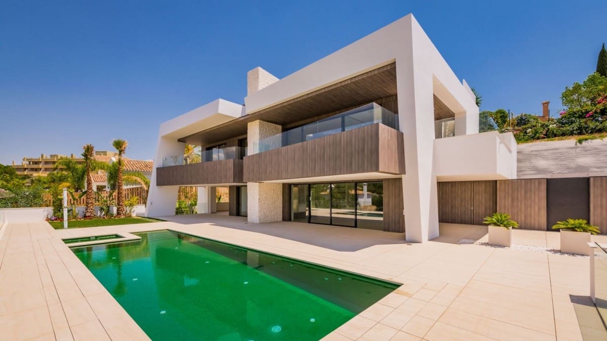 Chalet de 5 habitaciones en Marbella en venta con piscina garaje - 3.500.000 € (Ref: 10001595)