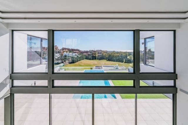 5 quarto Moradia para venda em Marbella com piscina garagem - 3 300 000 € (Ref: 10001597)