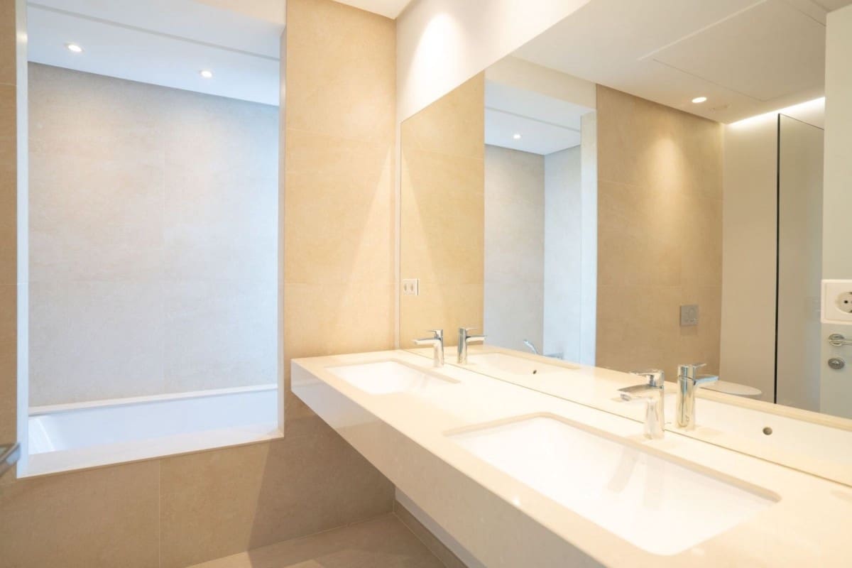 5 quarto Moradia para venda em Marbella com piscina garagem - 3 300 000 € (Ref: 10001597)