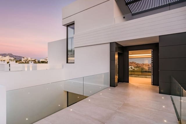 5 quarto Moradia para venda em Marbella com piscina garagem - 3 300 000 € (Ref: 10001597)
