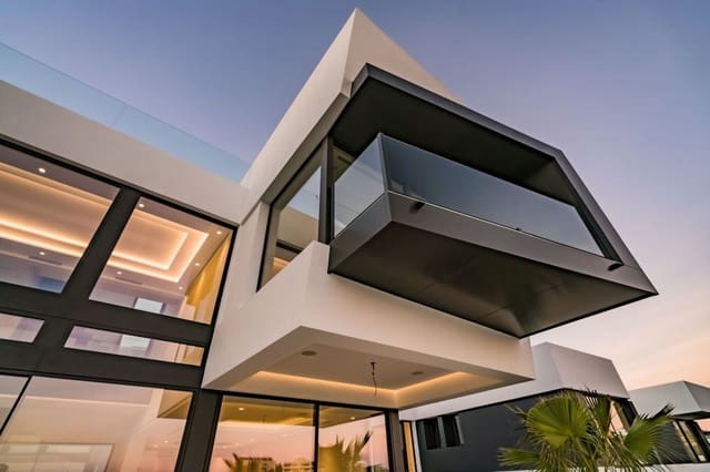 5 quarto Moradia para venda em Marbella com piscina garagem - 3 300 000 € (Ref: 10001597)