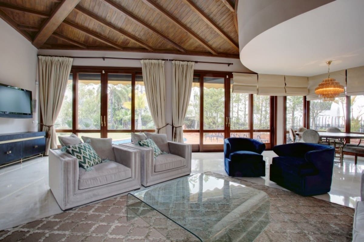 4 sovrum Villa till salu i Benahavis med pool garage - 1 325 000 € (Ref: 10001600)