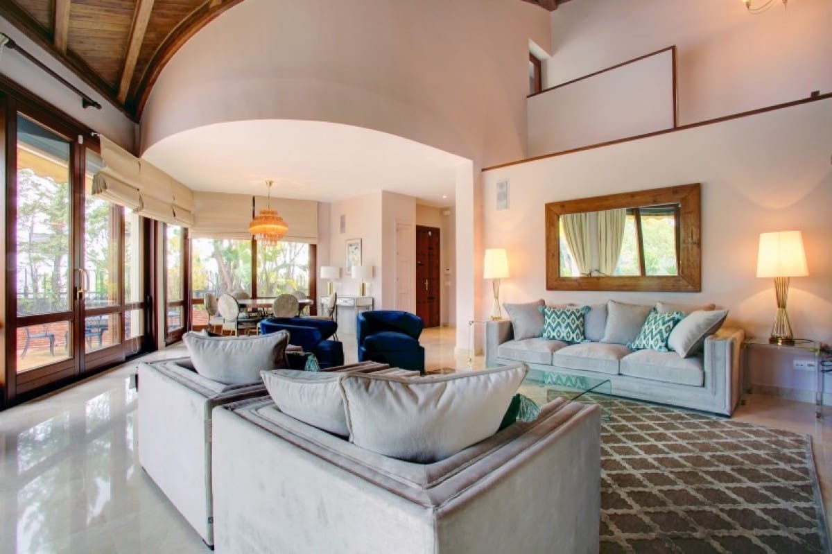 4 sovrum Villa till salu i Benahavis med pool garage - 1 325 000 € (Ref: 10001600)