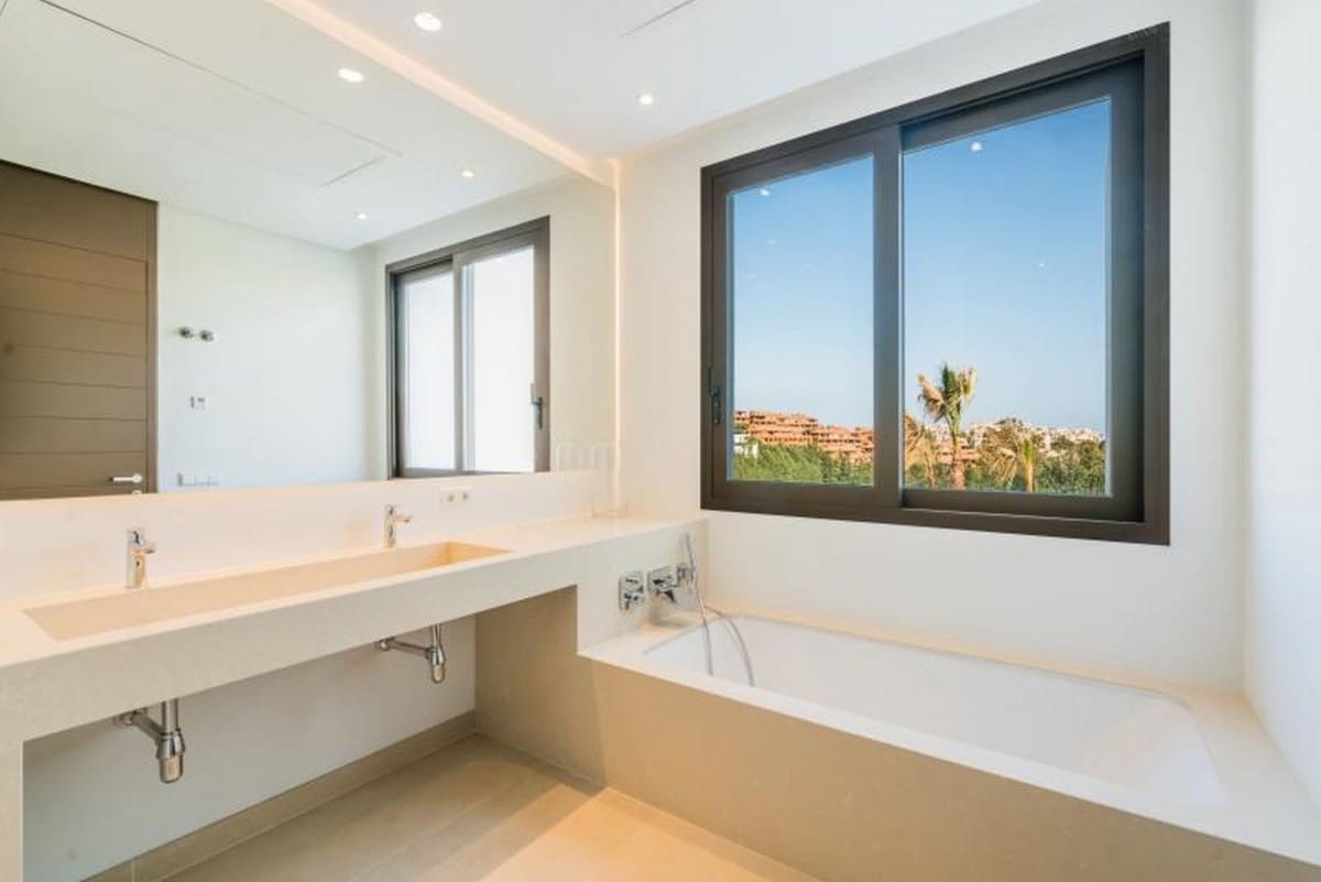 5 soveværelse Villa til salg i Benahavis med swimmingpool - € 2.650.000 (Ref: 10001601)