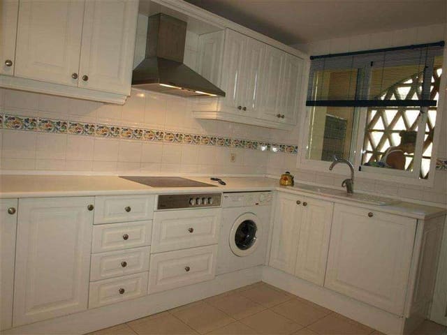 2 sypialnia Apartament na sprzedaż w Marbella z basenem garażem - 530 000 € (Ref: 10001603)