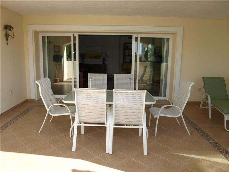 2 sypialnia Apartament na sprzedaż w Marbella z basenem garażem - 530 000 € (Ref: 10001603)