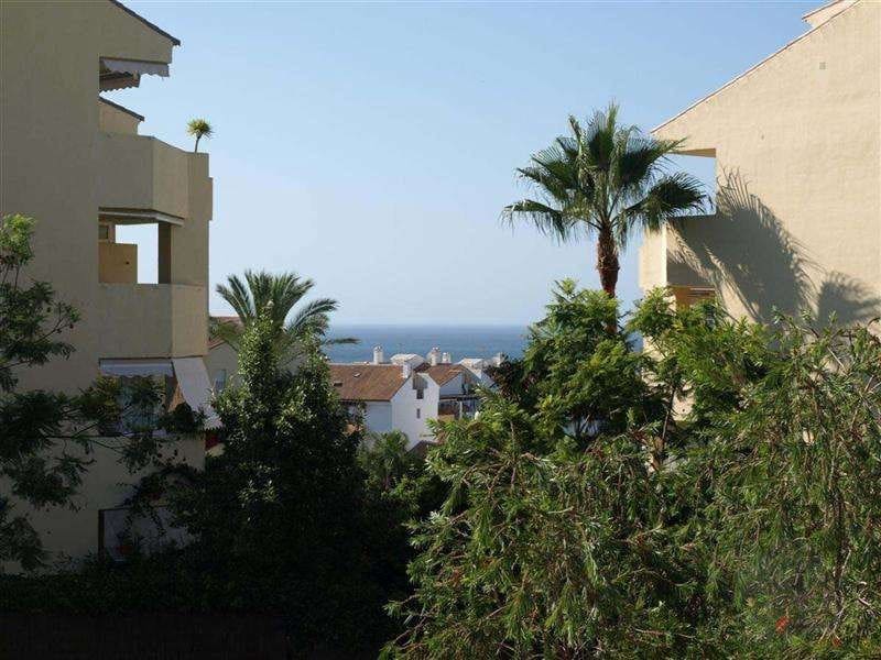 2 sypialnia Apartament na sprzedaż w Marbella z basenem garażem - 530 000 € (Ref: 10001603)
