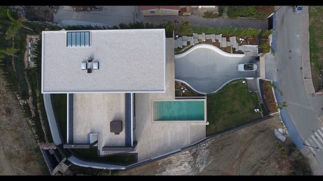 5 quarto Moradia para venda em Marbella com piscina garagem - 2 700 000 € (Ref: 10001606)