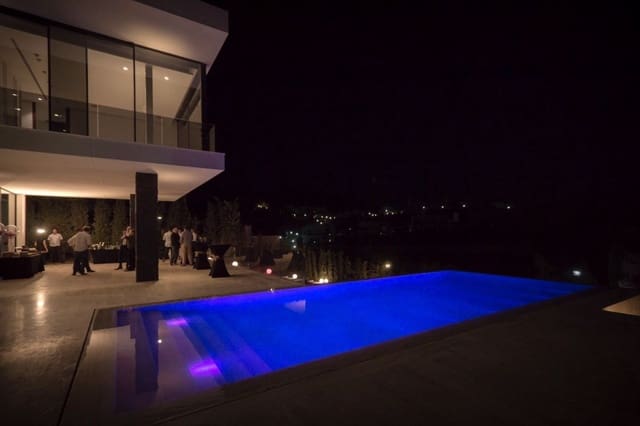 5 quarto Moradia para venda em Marbella com piscina garagem - 2 700 000 € (Ref: 10001606)