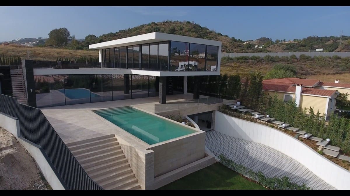 5 quarto Moradia para venda em Marbella com piscina garagem - 2 700 000 € (Ref: 10001606)