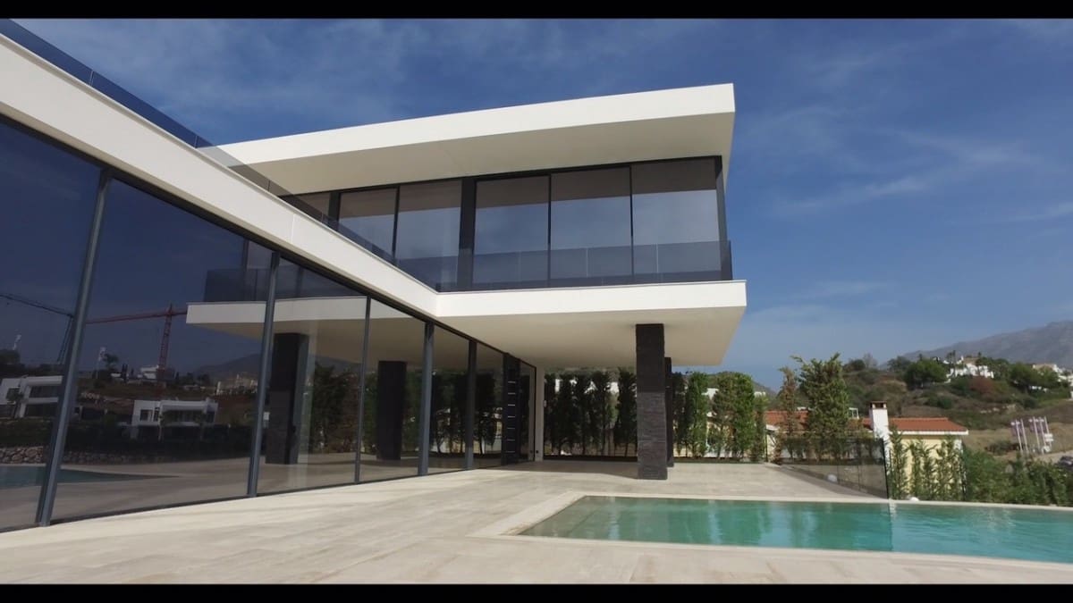 5 quarto Moradia para venda em Marbella com piscina garagem - 2 700 000 € (Ref: 10001606)