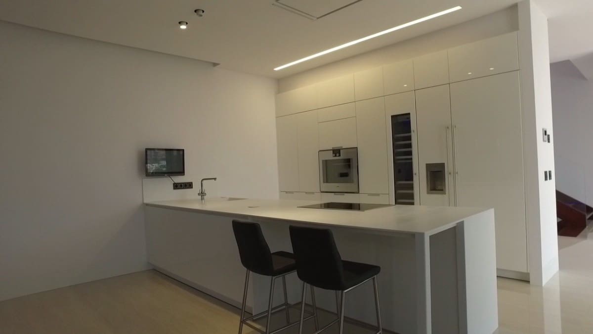 5 quarto Moradia para venda em Marbella com piscina garagem - 2 700 000 € (Ref: 10001606)