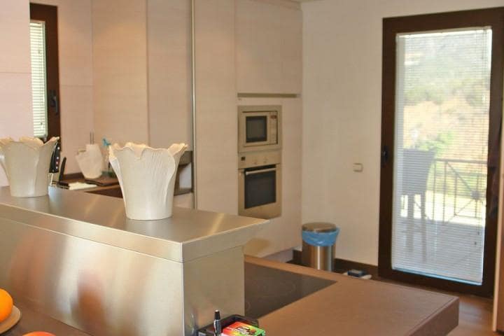 2 chambre Appartement à vendre à Marbella avec piscine garage - 1 695 000 € (Ref: 10001609)
