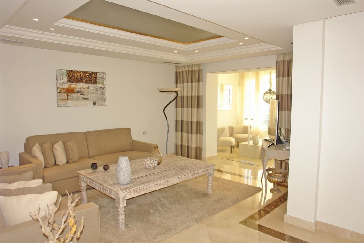 2 chambre Appartement à vendre à Marbella avec piscine garage - 1 695 000 € (Ref: 10001609)