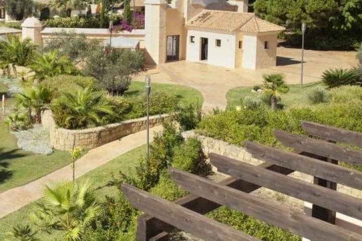 4 quarto Apartamento para venda em Puerto Banus com piscina garagem - 1 163 500 € (Ref: 10001610)