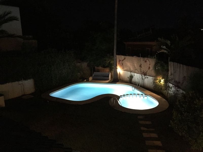 5 quarto Moradia para venda em Marbella com piscina garagem - 1 495 000 € (Ref: 10001612)
