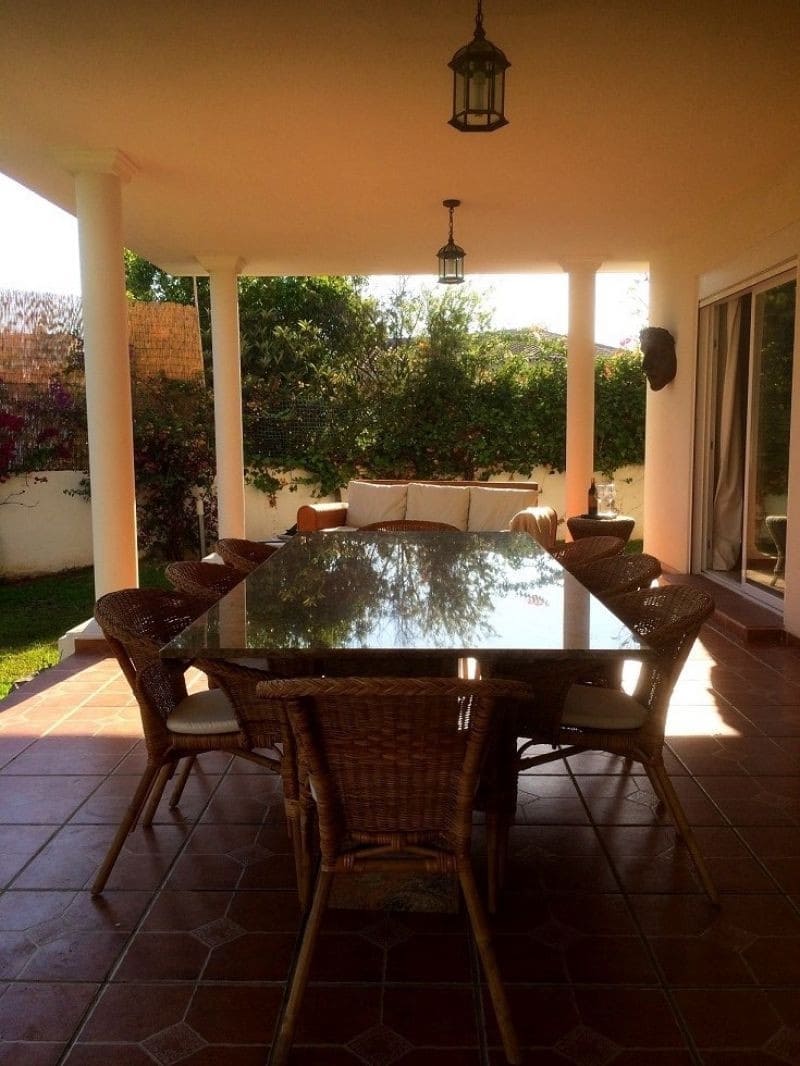 5 quarto Moradia para venda em Marbella com piscina garagem - 1 495 000 € (Ref: 10001612)