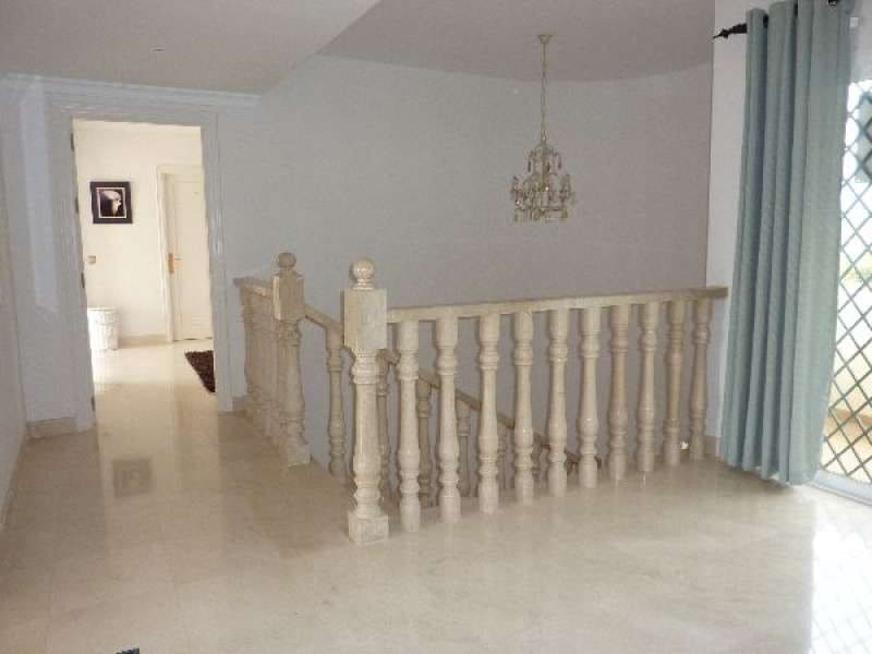 5 quarto Moradia para venda em Marbella com piscina garagem - 1 495 000 € (Ref: 10001612)