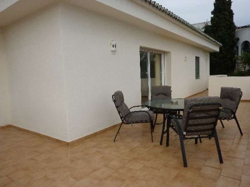 5 quarto Moradia para venda em Marbella com piscina garagem - 1 495 000 € (Ref: 10001612)