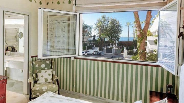 5 sypialnia Apartament na sprzedaż w Marbella z basenem garażem - 2 495 000 € (Ref: 10001613)