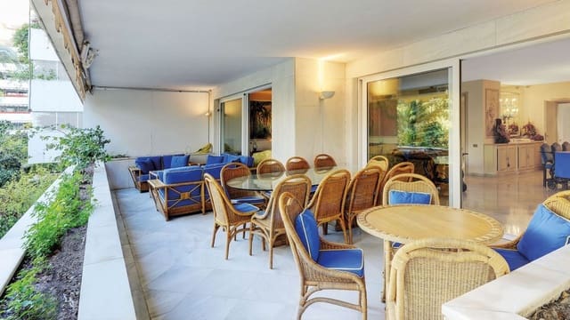 5 sypialnia Apartament na sprzedaż w Marbella z basenem garażem - 2 495 000 € (Ref: 10001613)