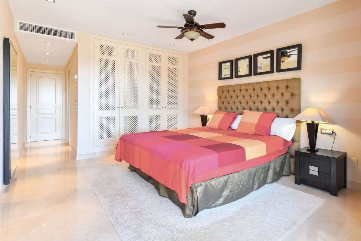 Casa de 3 habitaciones en Benahavís en venta con piscina garaje - 590.000 € (Ref: 10001620)