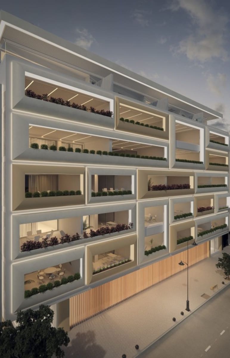 3 bedroom Apartment for sale in Estepona with pool garage - € 649,000 (Ref: 10001621)