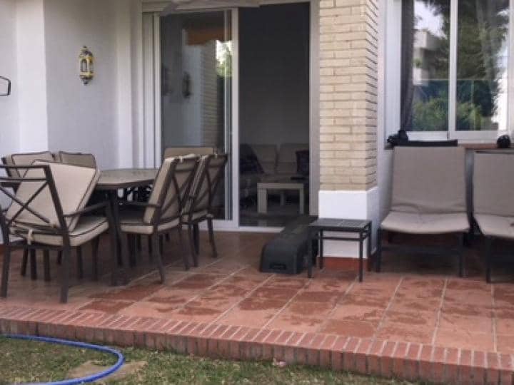3 soveværelse Byhus til salg i Marbella med swimmingpool - € 339.000 (Ref: 10001623)