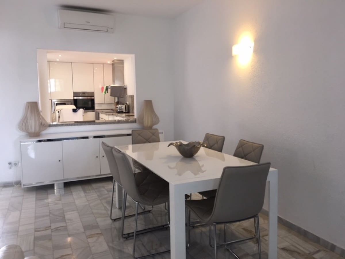 3 soveværelse Byhus til salg i Marbella med swimmingpool - € 339.000 (Ref: 10001623)