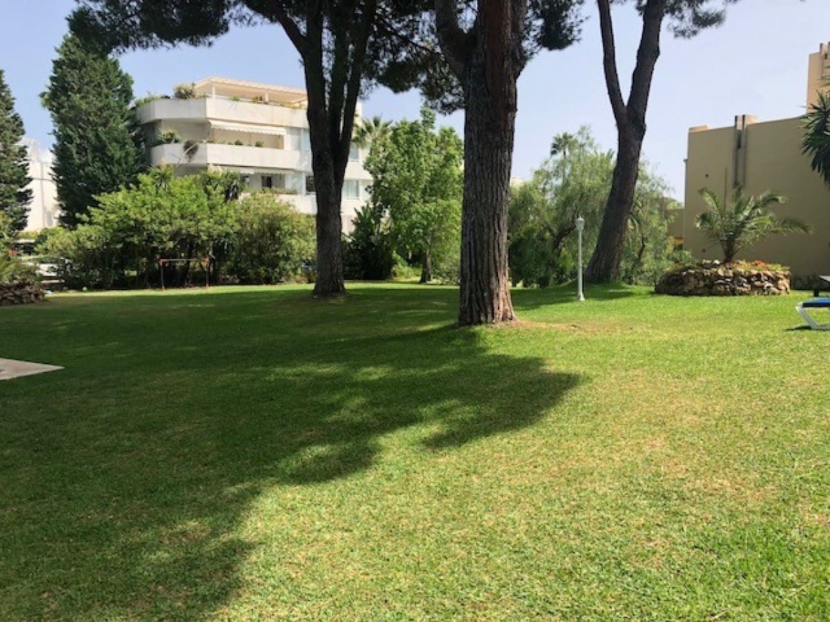 3 soveværelse Byhus til salg i Marbella med swimmingpool - € 339.000 (Ref: 10001623)