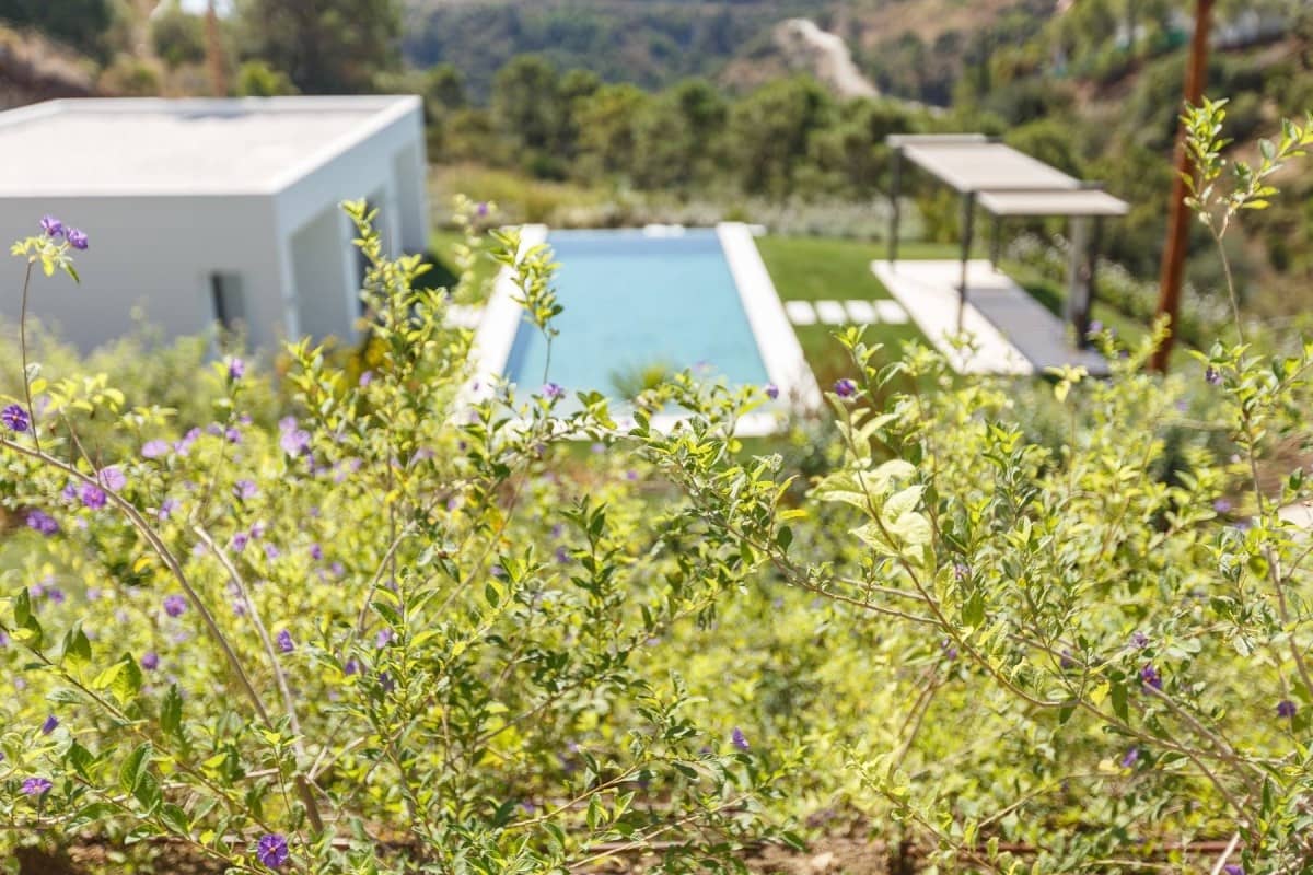 5 bedroom Villa for sale in Benahavis with pool garage - € 2,795,000 (Ref: 10001624)