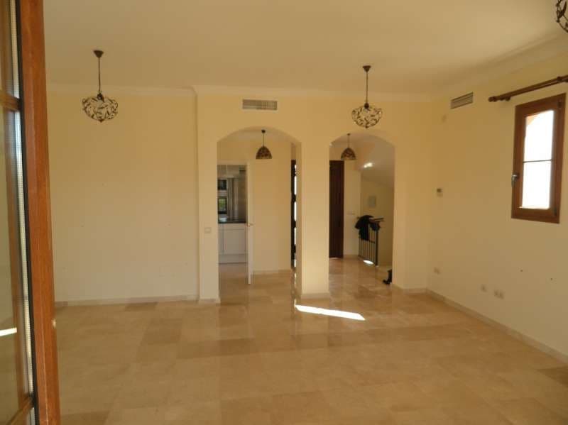3 quarto Moradia para venda em Marbella com piscina garagem - 750 000 € (Ref: 10001628)
