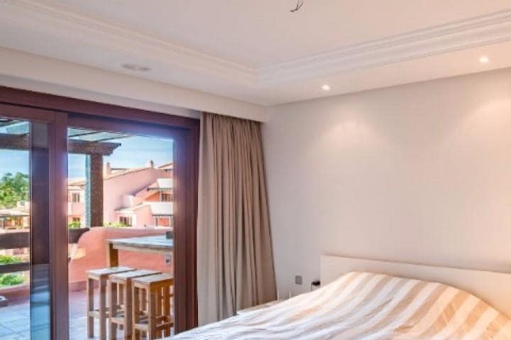 3 soverom Leilighet til salgs i New Golden Mile med svømmebasseng garasje - € 725 000 (Ref: 10001629)