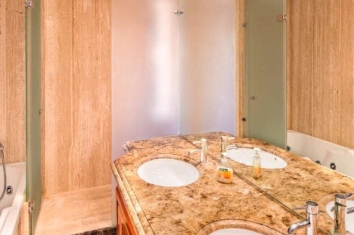 3 soverom Leilighet til salgs i New Golden Mile med svømmebasseng garasje - € 725 000 (Ref: 10001629)