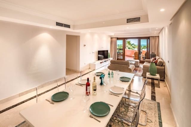 3 soverom Leilighet til salgs i New Golden Mile, Estepona med svømmebasseng garasje - € 725 000 (Ref: 10001629)