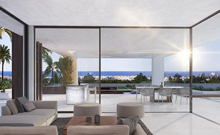 Chalet de 4 habitaciones en Estepona en venta con piscina garaje - 1.075.000 € (Ref: 10001630)