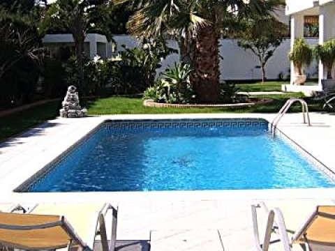 10 soveværelse Villa til salg i Marbella med swimmingpool - € 1.350.000 (Ref: 10001636)
