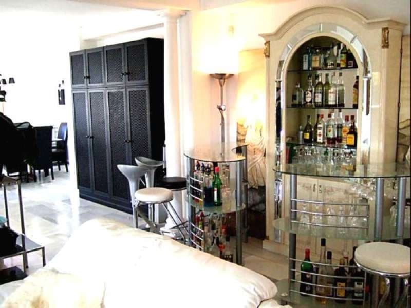 10 soveværelse Villa til salg i Marbella med swimmingpool - € 1.350.000 (Ref: 10001636)