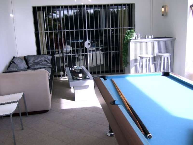 10 soveværelse Villa til salg i Marbella med swimmingpool - € 1.350.000 (Ref: 10001636)