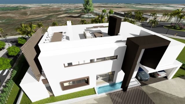 4 sovrum Villa till salu i Marbella med pool garage - 1 490 000 € (Ref: 10001639)