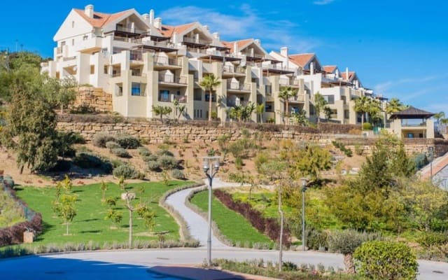 2 soveværelse Penthouse til salg i La Cala de Mijas, Mijas med swimmingpool garage - € 305.000 (Ref: 10001641)