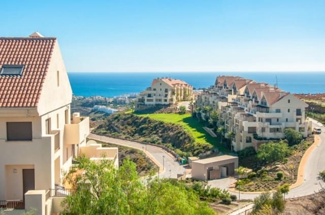 2 soveværelse Penthouse til salg i La Cala de Mijas, Mijas med swimmingpool garage - € 305.000 (Ref: 10001641)