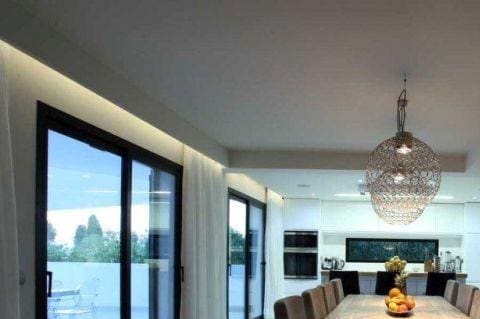 4 soverom Villa til salgs i Marbella med svømmebasseng garasje - € 1 995 000 (Ref: 10001642)