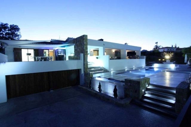 4 soverom Villa til salgs i Marbella med svømmebasseng garasje - € 1 995 000 (Ref: 10001642)