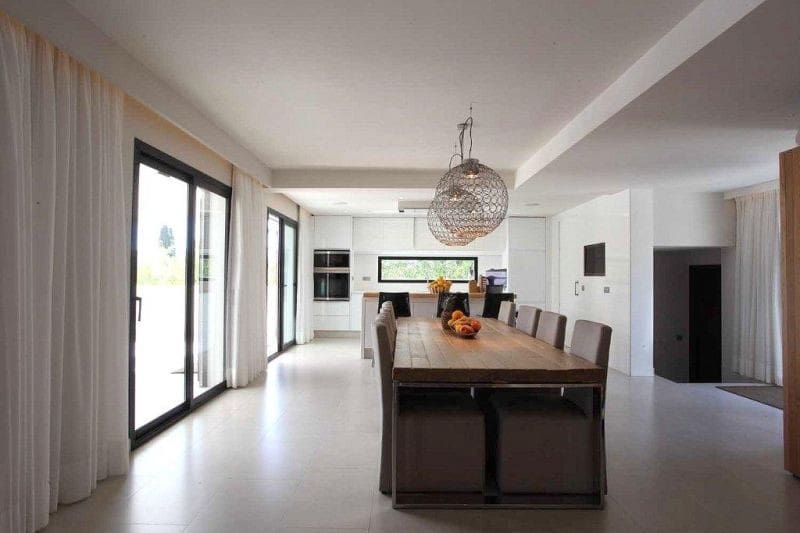 4 soverom Villa til salgs i Marbella med svømmebasseng garasje - € 1 995 000 (Ref: 10001642)