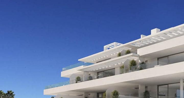 3 sypialnia Apartament na sprzedaż w Estepona z basenem garażem - 585 000 € (Ref: 10001643)
