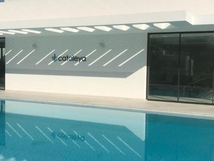 3 sypialnia Apartament na sprzedaż w Estepona z basenem garażem - 585 000 € (Ref: 10001643)